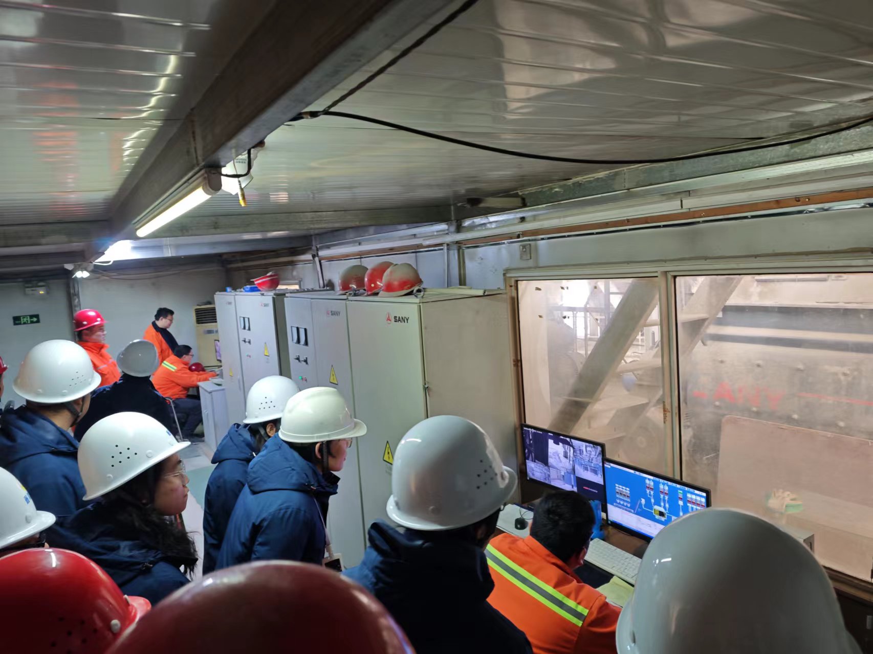 3f5552189190c437b9a7e8fe8c7fb0d.jpg 3f5552189190c437b9a7e8fe8c7fb0d.jpg